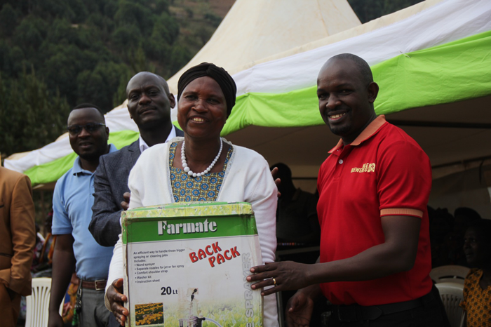  NBL trains 1, 000 barley farmers in Western Uganda districts